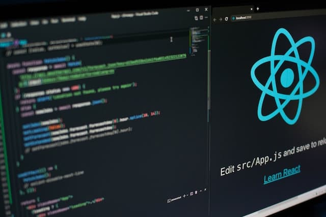 Choosing the Right JavaScript Framework: A Comparative Guide to React, Angular, and Vue.js